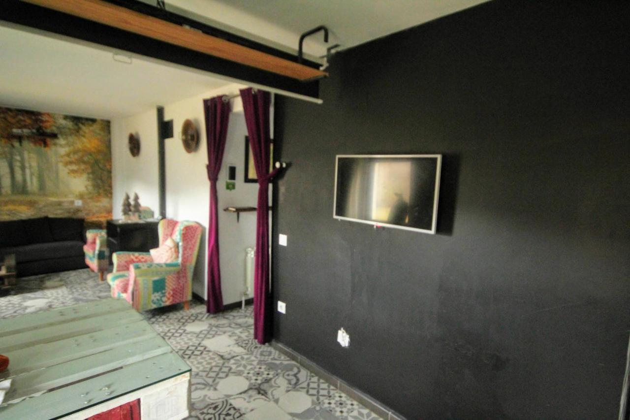 Loboratorio Rural, La Casa De Al Lado *